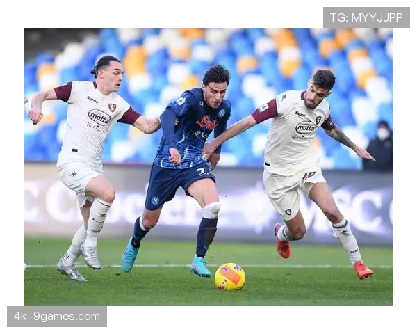 聚焦：从梯队到一线队，19岁后卫的德甲首秀表现稳健